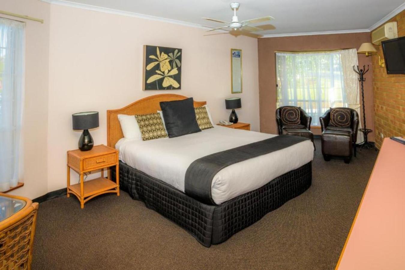 Sapphire Waters Motor Inn Merimbula Eksteriør bilde