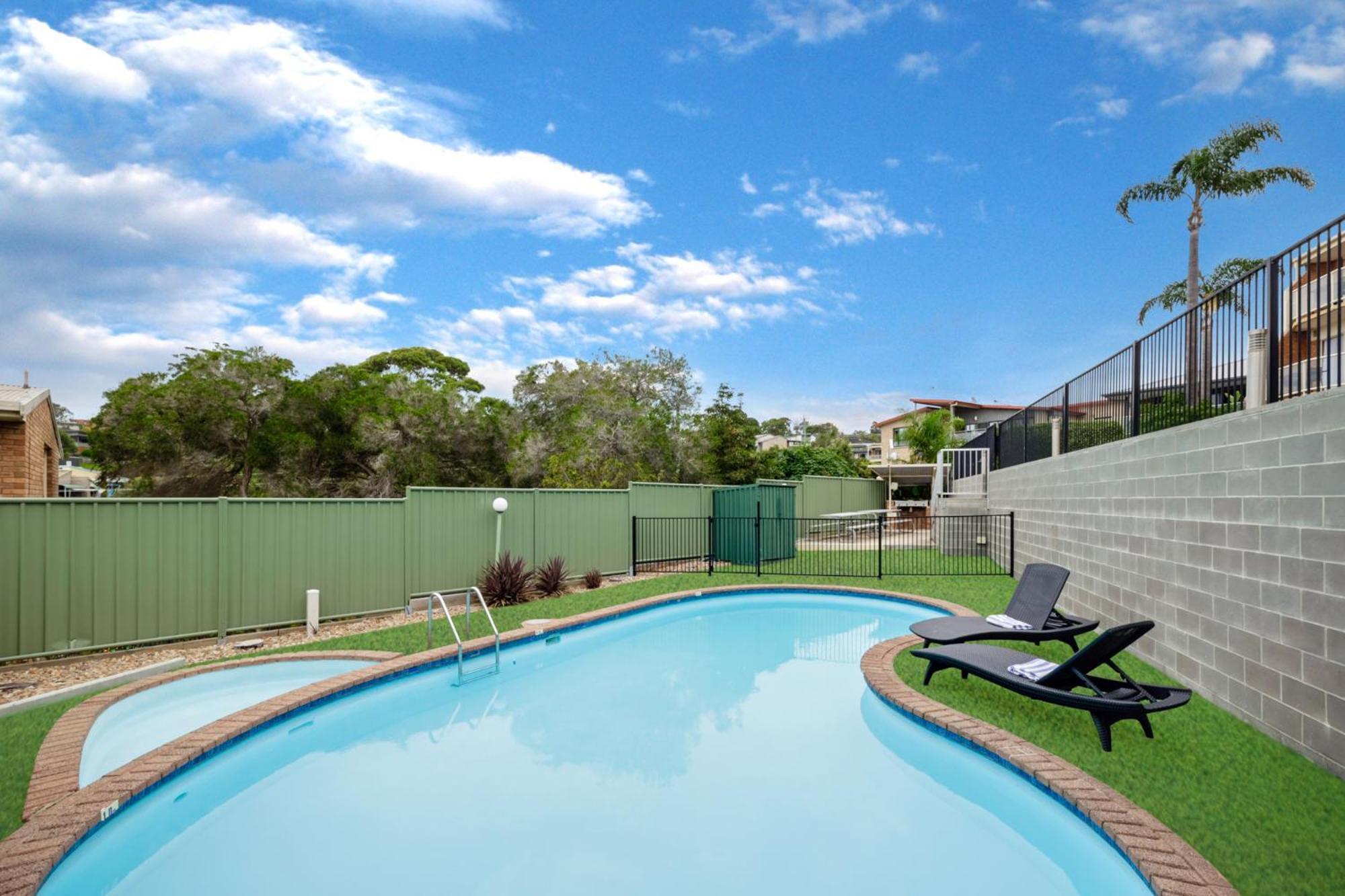 Sapphire Waters Motor Inn Merimbula Eksteriør bilde
